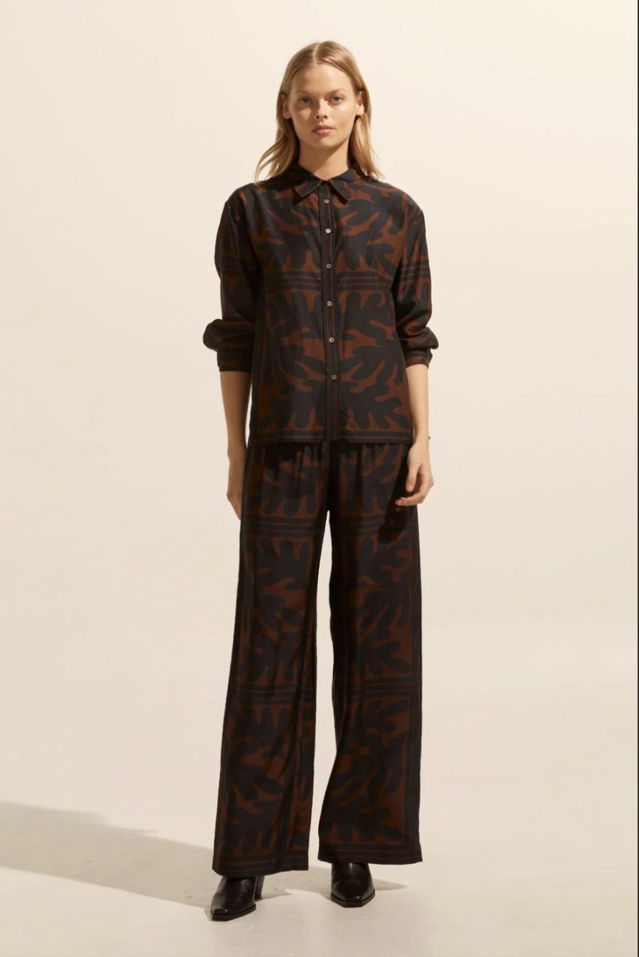 zoe kratzmann silk blend breeze pant in choc frond