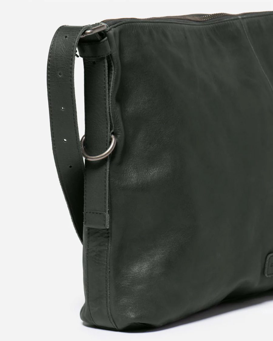 stitch & hide vaucluse leather bag in petrol