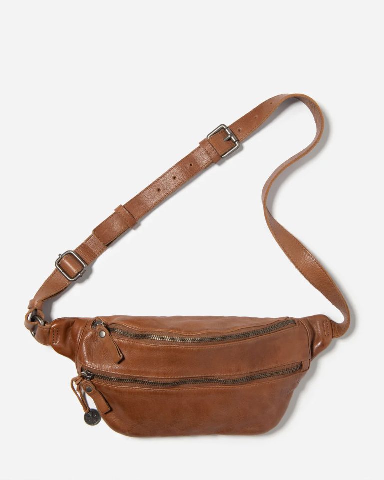 stitch & hide newtown leather bum bag in saddle